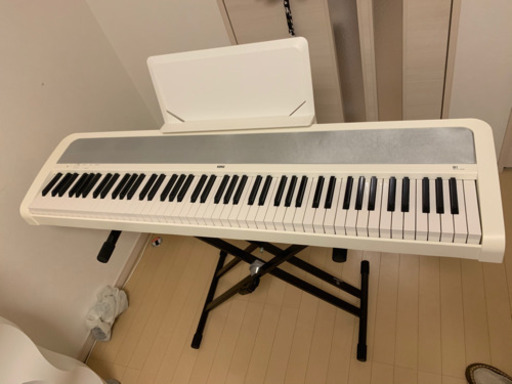 KORG 88鍵　演奏台・ペダル付き