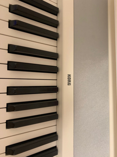 KORG 88鍵　演奏台・ペダル付き