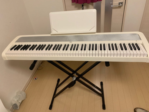 KORG 88鍵　演奏台・ペダル付き