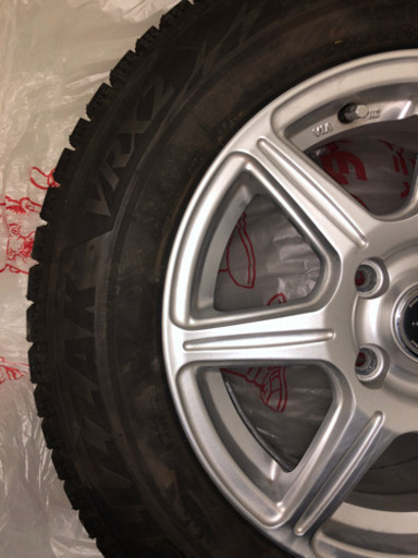 スタットレスタイヤ　ブリザックVRX2 19年製　値下げ