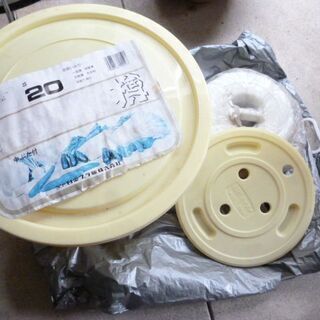 漬物桶、中蓋、おもり、約２０リットル