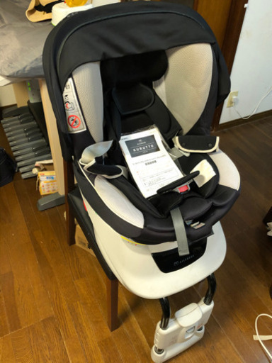 エールベベ チァイルドシート クルットNT  プレミアムW モノブラック　ALB835（保護マットおまけ付）