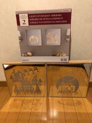 111 展示品 クリスマス LEDミラーライト 壁掛け可能 電池式タイマー機能付 1個30×30cm