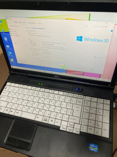 ノートパソコン Fujitsu LIFEBOOK A572/E