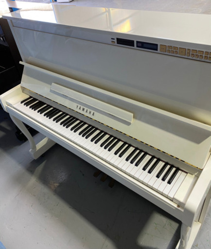 お洒落なホワイトカラーに猫足のヤマハMX200MR アップライトピアノ