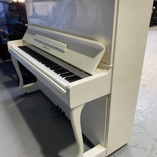 お洒落なホワイトカラーに猫足のヤマハMX200MR アップライトピアノ の画像