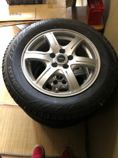 アルミ付きスタッドレスタイヤ 195/65/Ｒ154本セット