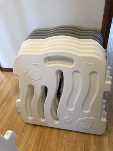 ベビーサークル　ifam 扉付き10枚　ベビーフェンス