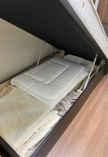 【定価10万円】跳ね上げベット　収納タイプ　シングル　ダークブラウン　マットレス付