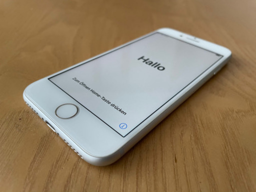 iPhone8★64G★シルバー★美品