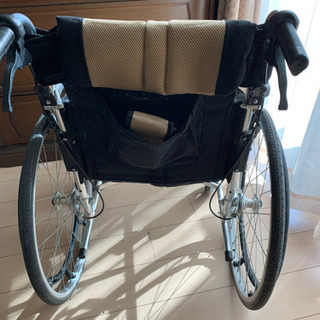 車椅子の画像
