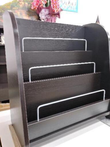新品木製　マガジンラック