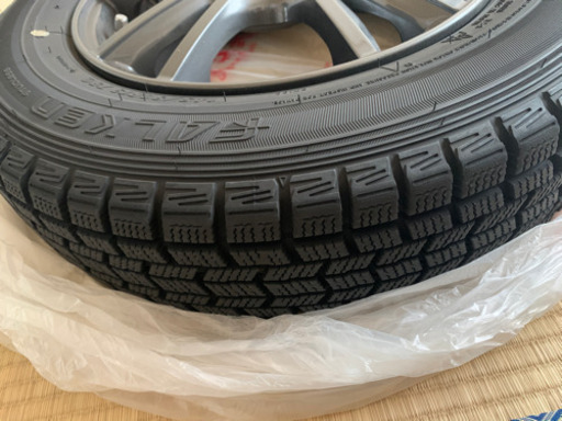 スタッドレスタイヤ　ホイール付き