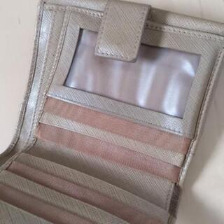 フェラガモ　財布　二つ折りの画像