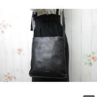 LOEWE　ショルダーバッグ