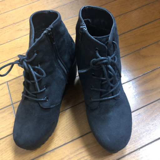厚底ショートブーツ