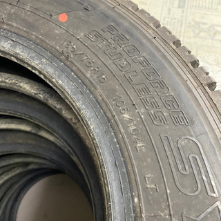 ③スタッドレスタイヤ 185/75R-15 LT 6本セットの画像