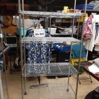 4段　メタルラック①　キャスター付き