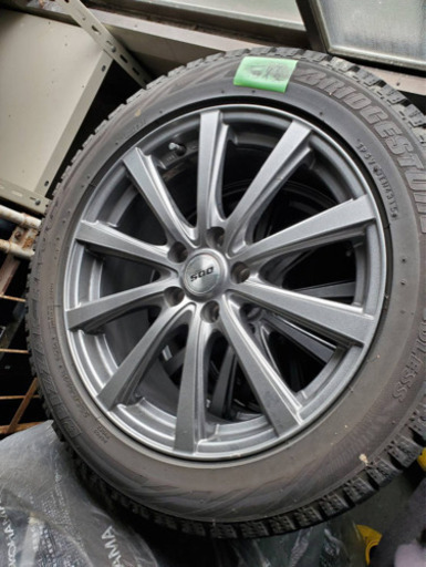 （問合せが多い為早い物勝ちにさせて頂きます）アルファード、ベルファイアスタッドレスタイヤホイール付きミゾたっぷり‼️