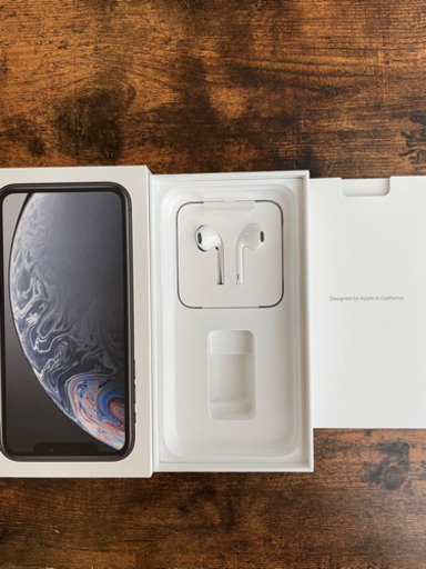 iPhone XR Black 64 GB SIMフリー