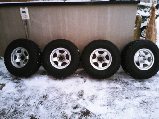 年内購入してくれる方値下げします！スパイクタイヤ　80ランクルなど　代理出品