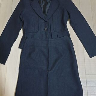 キャジュアルスーツ譲ります。
