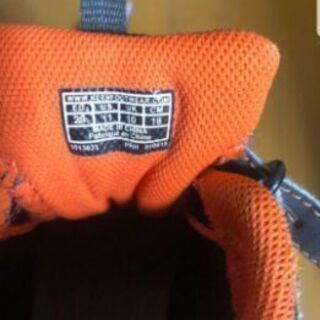 KEEN 子供の登山靴を安く譲りますの画像
