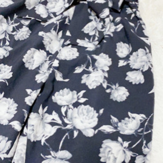 花柄パンツの画像