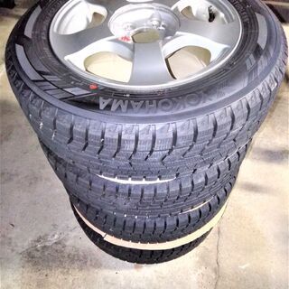 スタッドレスタイヤ175/65R14 4本アルミホイールセット