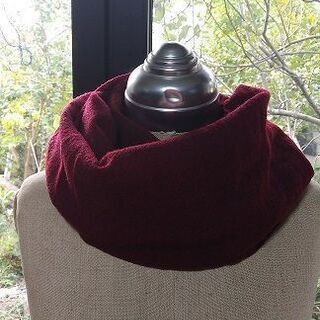 ウールガーゼ（ボルドー）のスヌード