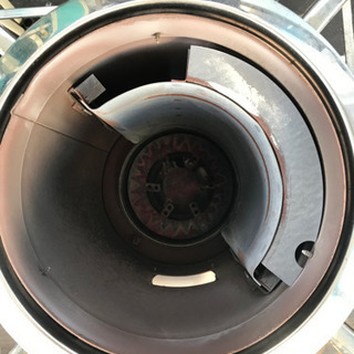煙突式石油ストーブの画像