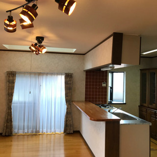 12月末まで限定値下げ《敷金０・礼金０》伊賀市青山町一軒家🏠 4LDK 駐車場2台 トイレ2箇所 - 賃貸（マンション/一戸建て）