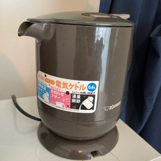 電子レンジ　電気ケトルの画像