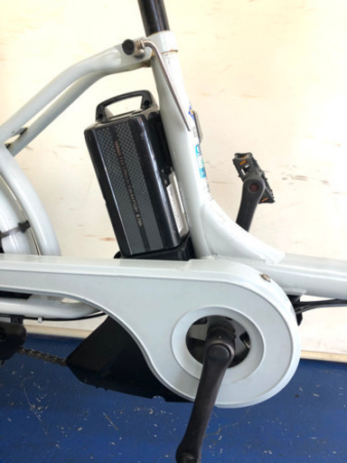 ブリヂストン ビッケ2 20インチ 3人乗り 8.7ah デジタル　スーパーセール　電動自転車