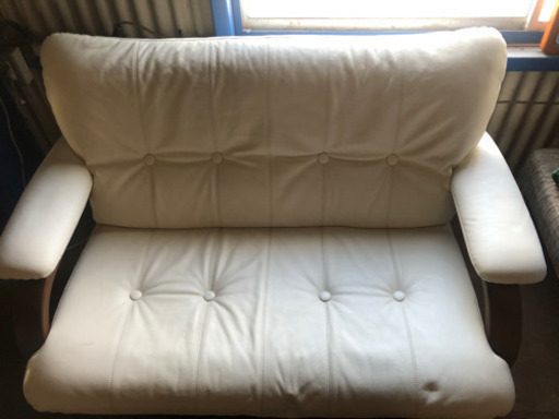 ‼️激安販売‼️富士ファニチャー　レザーソファーホワイト