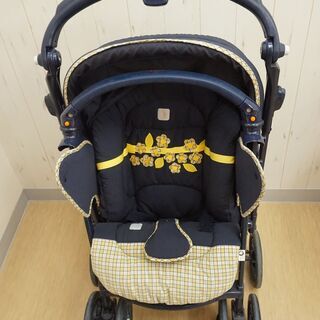 無料！☆中古品☆ベビーカー☆Aprica☆お花の刺繍がカワイイの画像