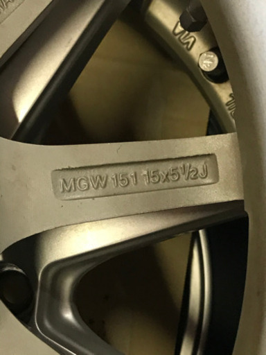 【【決まりました】ダンロップ　DUNLOP製　スタッドレスタイヤ　175 65R15 ホイール付き