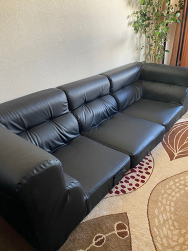 ロータイプソファー　ブラック　美品