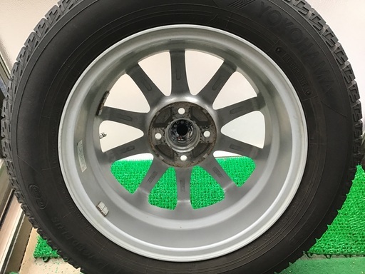 185/65R15+ｱﾙﾐのｽﾀｯﾄﾞﾚｽｾｯﾄです。