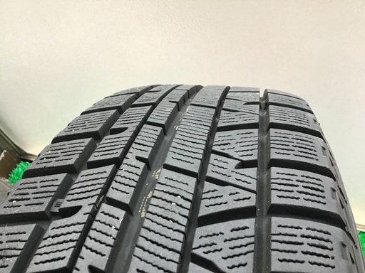 185/65R15+ｱﾙﾐのｽﾀｯﾄﾞﾚｽｾｯﾄです。