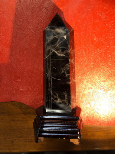 新品:【地鎮に最適】モリオン六角柱約1.2Kg(台座込約1.4Kg)