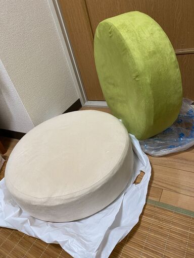 円形クッションX2