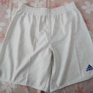 adidasアディダス☆白ショートパンツ☆160☆