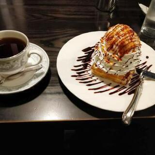 伊勢市内のカフェで