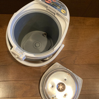 象印　マイコン沸とう電動ポットの画像