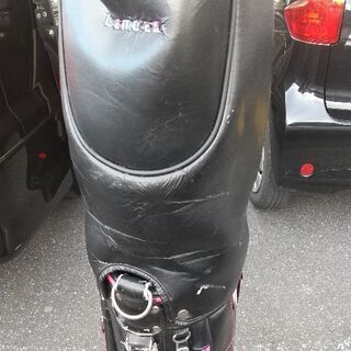 値下げゴルフバッグとクラブカバーの画像