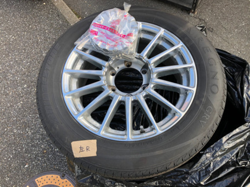 値下げしました❗️ ハイエース200系　乗用タイヤ　レグノ　REGNO