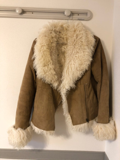 【値下げ】元値12万円 リアルムートン100%コート