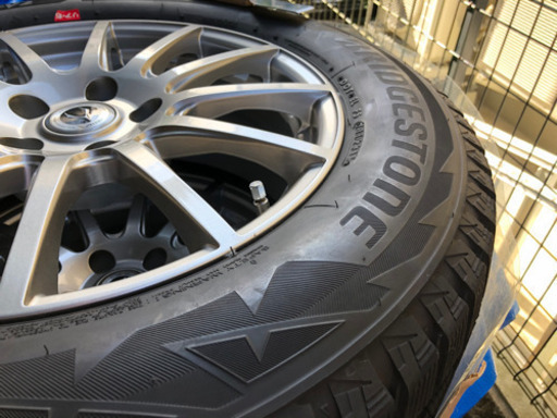 17インチ　ブリヂストン製スタッドレスタイヤセット