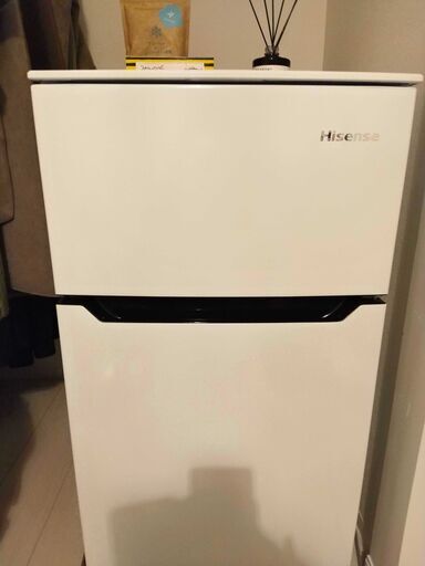 ハイセンス 冷凍冷蔵庫(幅48.1cm) 93L 2ドア 右開き HR-B95A ひとり暮らし ホワイト 売ります